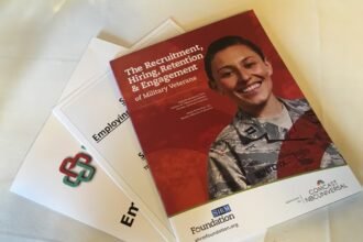 Job search ‘coaches’ gear up to help transitioning troops meet AI challenge
