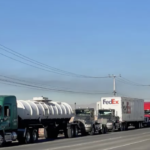Hundreds of Mexican truckers deny US accusations of cabotage & protest visa revocations by blocking border crossings