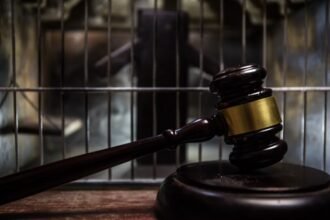 Philly-area cargo thieves sentenced | HOS, ELD regs: Weigh in