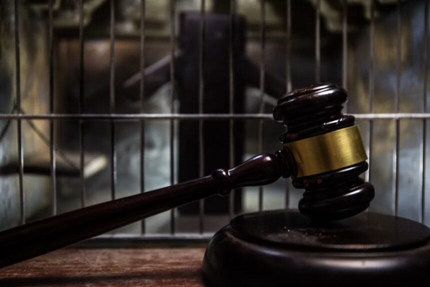 Philly-area cargo thieves sentenced | HOS, ELD regs: Weigh in