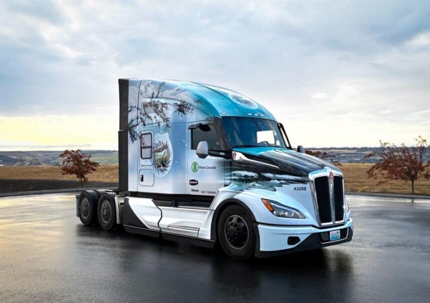 Capitol Christmas Tree begins 2,000 mile journey to D.C. hauled by custom Kenworth T680