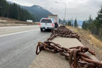 Must-carry chain rules go into effect for trucks in Washington State November 1