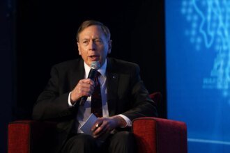 US military needs ‘urgent revolutionary institutional change’ to prepare for modern war, Petraeus says