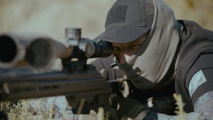 Marine sniper veteran visits Ukraine to meet man behind 2,069-meter shot