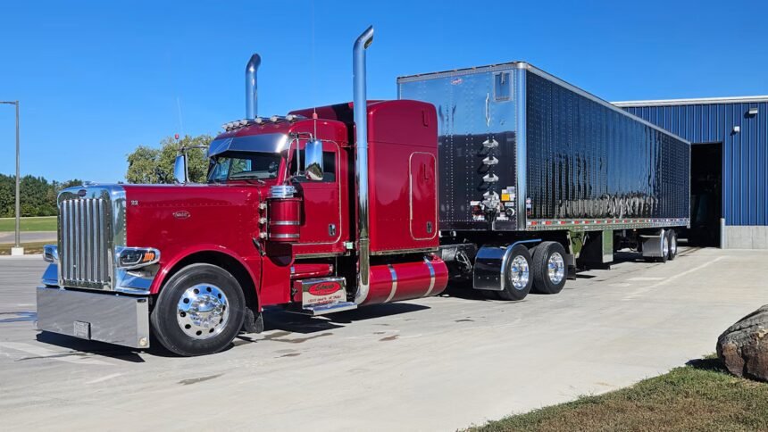 Third-gen trucker carries tradition in sharp 2022 Peterbilt 389
